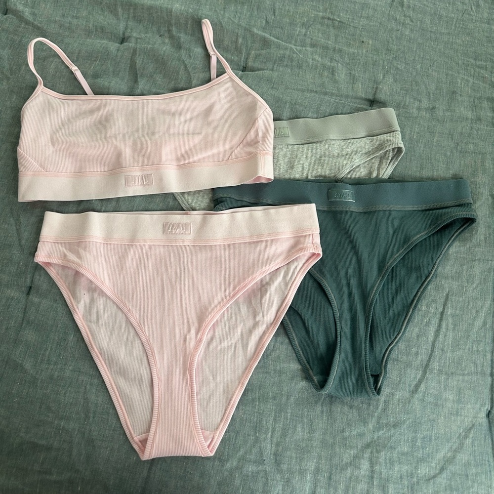 SKIMS Soft Pastel Bralette & Briefs Set